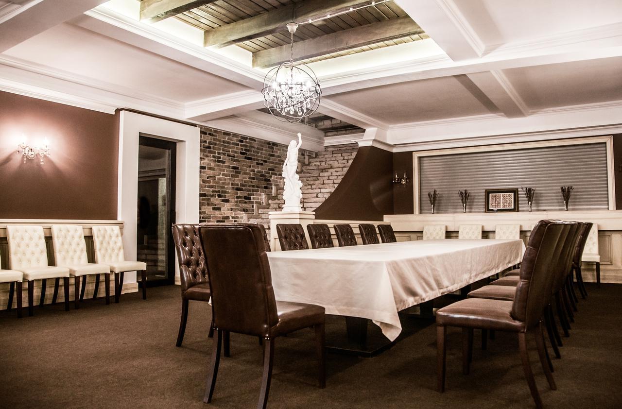Dem Hotel Sukhumi Luaran gambar