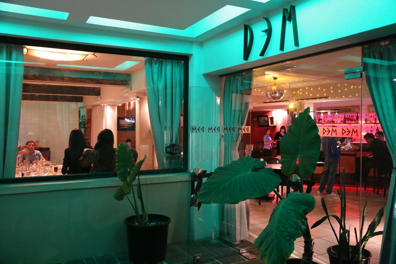 Dem Hotel Sukhumi Luaran gambar